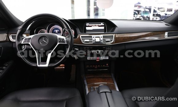 Nunua Imported Mercedes‒Benz 1117 Nyeusi Lori ndani ya Import - Dubai nchini Kati Kenya Nunua Imported Mercedes‒Benz 1117 Nyeusi Lori ndani ya Import - Dubai nchini Kati Kenya