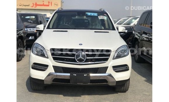 Imported Mercedes‒Benz 1117 White Netiree iti Import - Dubai keessatti Central Kenya keessatti Imported Mercedes‒Benz 1117 White Netiree iti Import - Dubai keessatti Central Kenya keessatti