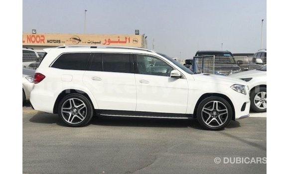 Buy Import Mercedes‒Benz 1117 White Truck in Import - Dubai in Central Kenya Buy Import Mercedes‒Benz 1117 White Truck in Import - Dubai in Central Kenya