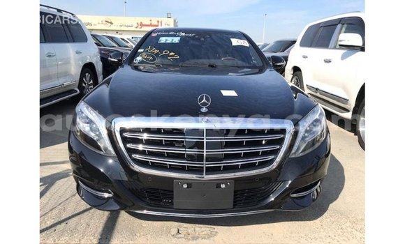 Nunua Imported Mercedes‒Benz 1117 Nyeusi Lori ndani ya Import - Dubai nchini Kati Kenya Nunua Imported Mercedes‒Benz 1117 Nyeusi Lori ndani ya Import - Dubai nchini Kati Kenya