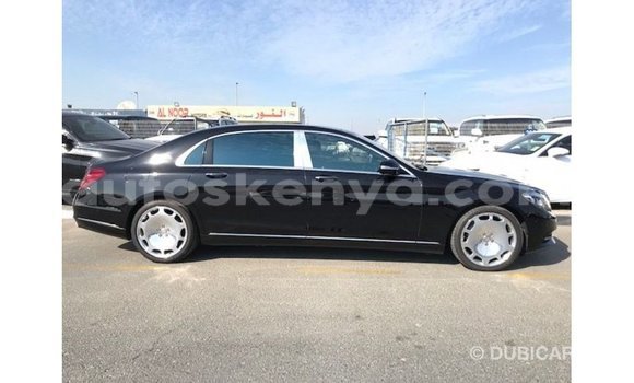 Nunua Imported Mercedes‒Benz 1117 Nyeusi Lori ndani ya Import - Dubai nchini Kati Kenya Nunua Imported Mercedes‒Benz 1117 Nyeusi Lori ndani ya Import - Dubai nchini Kati Kenya