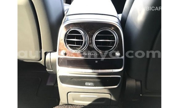 Nunua Imported Mercedes‒Benz 1117 Nyeusi Lori ndani ya Import - Dubai nchini Kati Kenya Nunua Imported Mercedes‒Benz 1117 Nyeusi Lori ndani ya Import - Dubai nchini Kati Kenya