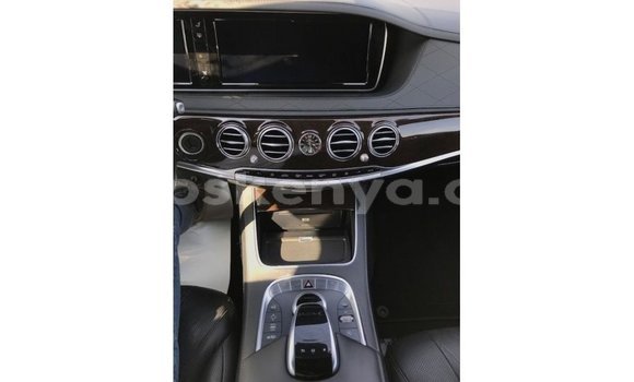 Nunua Imported Mercedes‒Benz 1117 Nyeusi Lori ndani ya Import - Dubai nchini Kati Kenya Nunua Imported Mercedes‒Benz 1117 Nyeusi Lori ndani ya Import - Dubai nchini Kati Kenya