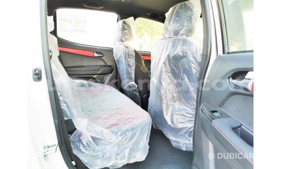 Buy Import Isuzu Bighorn White Truck in Import - Dubai in Central Kenya Buy Import Isuzu Bighorn White Truck in Import - Dubai in Central Kenya