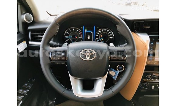 Imported Toyota Fortuner Black Makiinaa iti Import - Dubai keessatti Central Kenya keessatti Imported Toyota Fortuner Black Makiinaa iti Import - Dubai keessatti Central Kenya keessatti