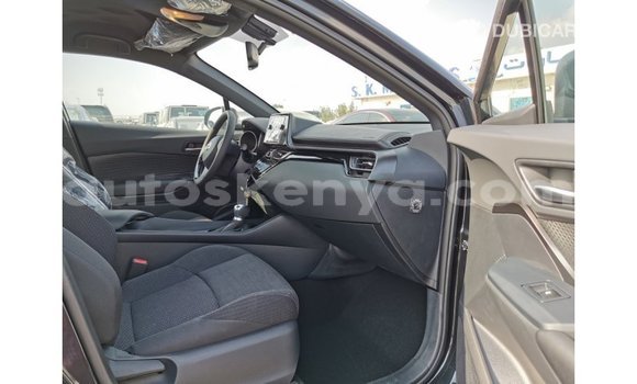 Nunua Imported Toyota C-HR Nyeusi Gari ndani ya Import - Dubai nchini Kati Kenya Nunua Imported Toyota C-HR Nyeusi Gari ndani ya Import - Dubai nchini Kati Kenya
