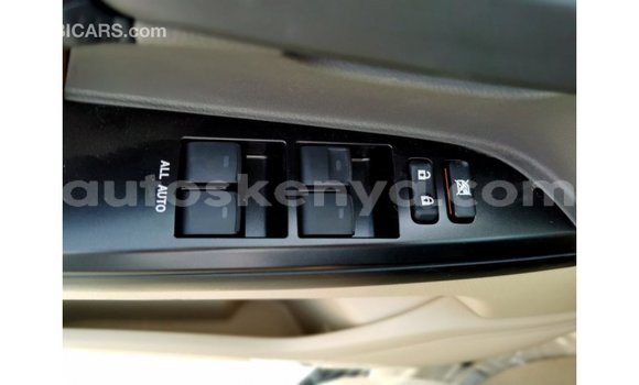 Buy Import Toyota Land Cruiser White Car in Import - Dubai in Central Kenya Buy Import Toyota Land Cruiser White Car in Import - Dubai in Central Kenya