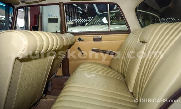 Nunua Imported Mercedes‒Benz 230 Nyeupe Gari ndani ya Import - Dubai nchini Kati Kenya Nunua Imported Mercedes‒Benz 230 Nyeupe Gari ndani ya Import - Dubai nchini Kati Kenya