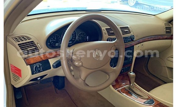 Nunua Imported Mercedes‒Benz 200 Nyeupe Gari ndani ya Import - Dubai nchini Kati Kenya Nunua Imported Mercedes‒Benz 200 Nyeupe Gari ndani ya Import - Dubai nchini Kati Kenya