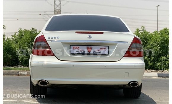 Nunua Imported Mercedes‒Benz 200 Nyeupe Gari ndani ya Import - Dubai nchini Kati Kenya Nunua Imported Mercedes‒Benz 200 Nyeupe Gari ndani ya Import - Dubai nchini Kati Kenya
