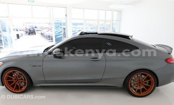 Buy Import Mercedes‒Benz 1117 Other Truck in Import - Dubai in Central Kenya Buy Import Mercedes‒Benz 1117 Other Truck in Import - Dubai in Central Kenya