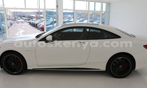 Buy Import Mercedes‒Benz 1117 White Truck in Import - Dubai in Central Kenya Buy Import Mercedes‒Benz 1117 White Truck in Import - Dubai in Central Kenya