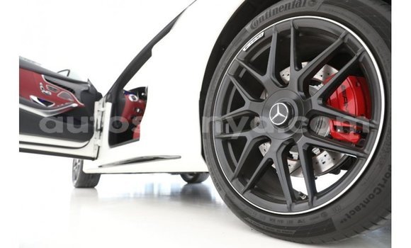 Buy Import Mercedes‒Benz 1117 White Truck in Import - Dubai in Central Kenya Buy Import Mercedes‒Benz 1117 White Truck in Import - Dubai in Central Kenya