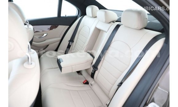 Nunua Imported Mercedes‒Benz 1117 Brown Lori ndani ya Import - Dubai nchini Kati Kenya Nunua Imported Mercedes‒Benz 1117 Brown Lori ndani ya Import - Dubai nchini Kati Kenya