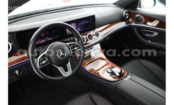 Buy Import Mercedes‒Benz 1117 Black Truck in Import - Dubai in Central Kenya Buy Import Mercedes‒Benz 1117 Black Truck in Import - Dubai in Central Kenya