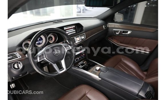 Nunua Imported Mercedes‒Benz 1729 Nyeupe Lori ndani ya Import - Dubai nchini Kati Kenya Nunua Imported Mercedes‒Benz 1729 Nyeupe Lori ndani ya Import - Dubai nchini Kati Kenya