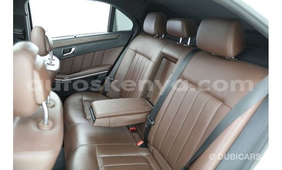 Nunua Imported Mercedes‒Benz 1729 Nyeupe Lori ndani ya Import - Dubai nchini Kati Kenya Nunua Imported Mercedes‒Benz 1729 Nyeupe Lori ndani ya Import - Dubai nchini Kati Kenya