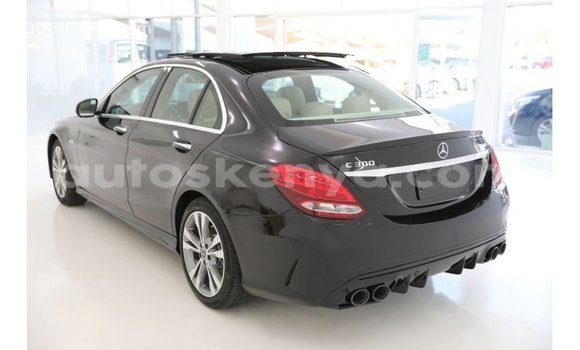 Imported Mercedes‒Benz 1117 Black Netiree iti Import - Dubai keessatti Central Kenya keessatti Imported Mercedes‒Benz 1117 Black Netiree iti Import - Dubai keessatti Central Kenya keessatti