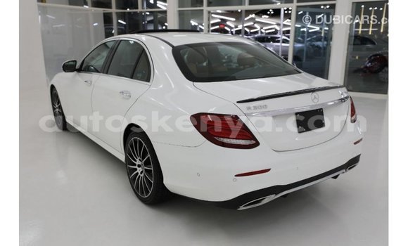 Imported Mercedes‒Benz 1117 White Netiree iti Import - Dubai keessatti Central Kenya keessatti Imported Mercedes‒Benz 1117 White Netiree iti Import - Dubai keessatti Central Kenya keessatti