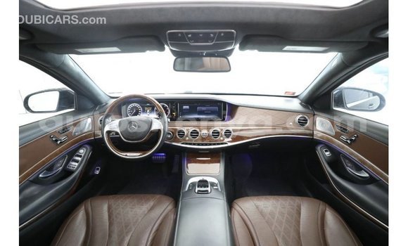 Imported Mercedes‒Benz 1117 Black Netiree iti Import - Dubai keessatti Central Kenya keessatti Imported Mercedes‒Benz 1117 Black Netiree iti Import - Dubai keessatti Central Kenya keessatti