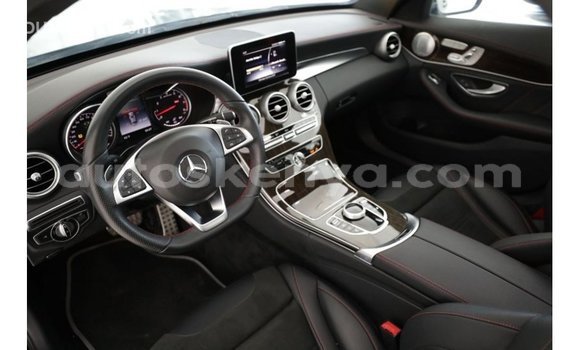 Nunua Imported Mercedes‒Benz 1117 Nyeusi Lori ndani ya Import - Dubai nchini Kati Kenya Nunua Imported Mercedes‒Benz 1117 Nyeusi Lori ndani ya Import - Dubai nchini Kati Kenya
