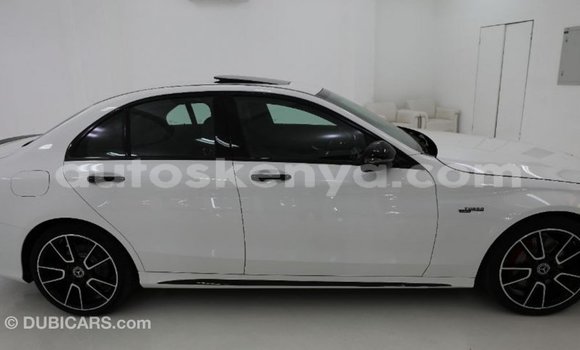 Nunua Imported Mercedes‒Benz 200 Nyeupe Gari ndani ya Import - Dubai nchini Kati Kenya Nunua Imported Mercedes‒Benz 200 Nyeupe Gari ndani ya Import - Dubai nchini Kati Kenya