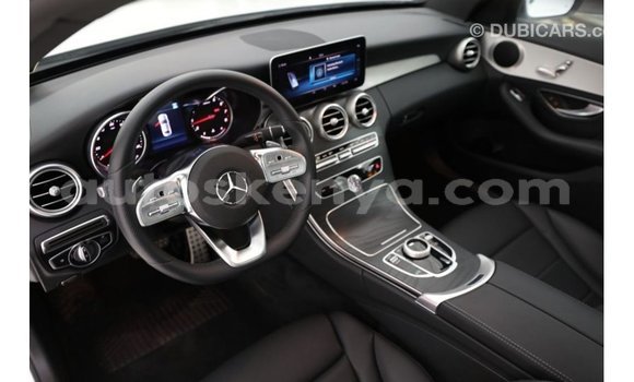 Nunua Imported Mercedes‒Benz 200 Nyeupe Gari ndani ya Import - Dubai nchini Kati Kenya Nunua Imported Mercedes‒Benz 200 Nyeupe Gari ndani ya Import - Dubai nchini Kati Kenya