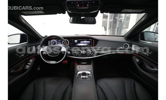 Buy Import Mercedes‒Benz 1117 Black Truck in Import - Dubai in Central Kenya Buy Import Mercedes‒Benz 1117 Black Truck in Import - Dubai in Central Kenya