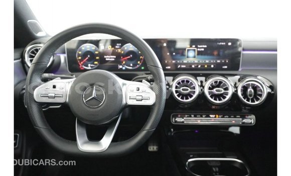 Imported Mercedes‒Benz 250 Black Makiinaa iti Import - Dubai keessatti Central Kenya keessatti Imported Mercedes‒Benz 250 Black Makiinaa iti Import - Dubai keessatti Central Kenya keessatti