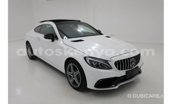 Imported Mercedes‒Benz 1117 White Netiree iti Import - Dubai keessatti Central Kenya keessatti Imported Mercedes‒Benz 1117 White Netiree iti Import - Dubai keessatti Central Kenya keessatti