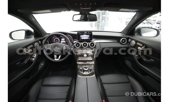 Imported Mercedes‒Benz 1117 White Netiree iti Import - Dubai keessatti Central Kenya keessatti Imported Mercedes‒Benz 1117 White Netiree iti Import - Dubai keessatti Central Kenya keessatti