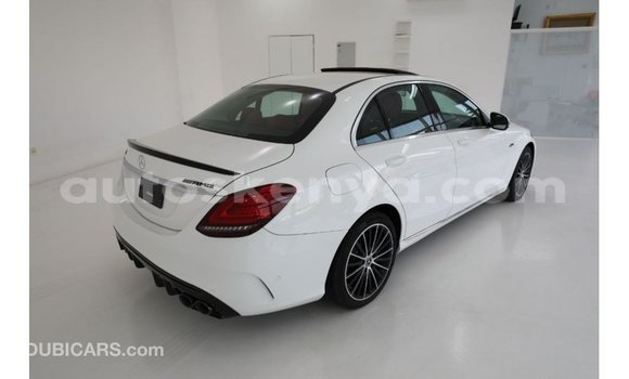 Nunua Imported Mercedes‒Benz 1117 Nyeupe Lori ndani ya Import - Dubai nchini Kati Kenya Nunua Imported Mercedes‒Benz 1117 Nyeupe Lori ndani ya Import - Dubai nchini Kati Kenya