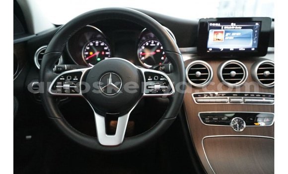 Nunua Imported Mercedes‒Benz 1117 Nyeupe Lori ndani ya Import - Dubai nchini Kati Kenya Nunua Imported Mercedes‒Benz 1117 Nyeupe Lori ndani ya Import - Dubai nchini Kati Kenya