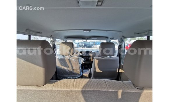 Buy Import Toyota Land Cruiser White Car in Import - Dubai in Central Kenya Buy Import Toyota Land Cruiser White Car in Import - Dubai in Central Kenya