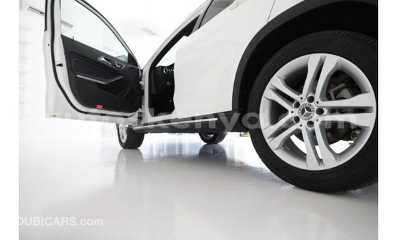 Buy Import Mercedes‒Benz 250 White Car in Import - Dubai in Central Kenya Buy Import Mercedes‒Benz 250 White Car in Import - Dubai in Central Kenya