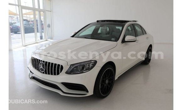 Buy Import Mercedes‒Benz 1117 White Truck in Import - Dubai in Central Kenya Buy Import Mercedes‒Benz 1117 White Truck in Import - Dubai in Central Kenya