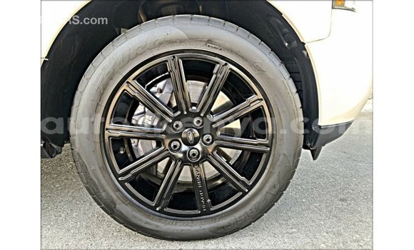 Buy Import Land Rover Range Rover White Car in Import - Dubai in Central Kenya Buy Import Land Rover Range Rover White Car in Import - Dubai in Central Kenya