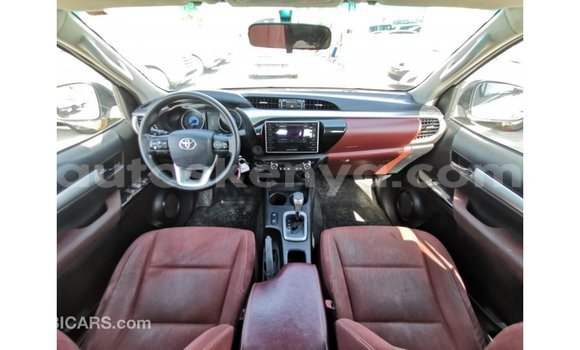 Buy Import Toyota Hilux White Car in Import - Dubai in Central Kenya Buy Import Toyota Hilux White Car in Import - Dubai in Central Kenya