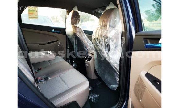 Imported Hyundai Tucson Blue Makiinaa iti Import - Dubai keessatti Central Kenya keessatti Imported Hyundai Tucson Blue Makiinaa iti Import - Dubai keessatti Central Kenya keessatti