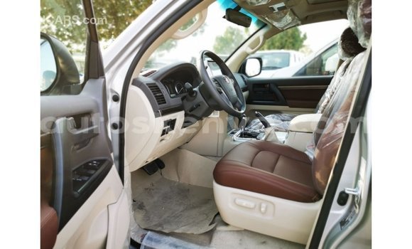 Buy Import Toyota Land Cruiser Other Car in Import - Dubai in Central Kenya Buy Import Toyota Land Cruiser Other Car in Import - Dubai in Central Kenya