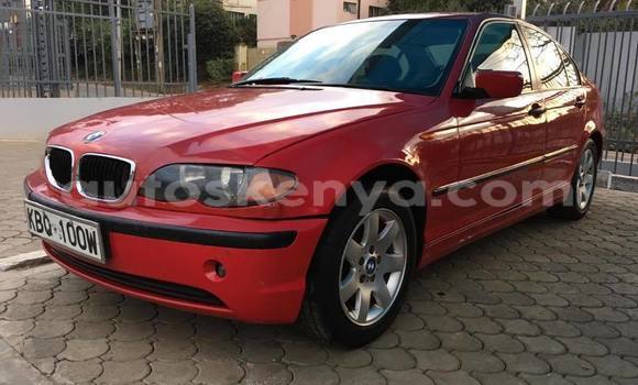 Oofamaa BMW 3–Series Red Makiinaa iti Nairobi keessatti Nairobi keessatti