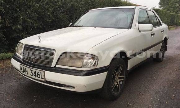 Buy Used Mercedes‒Benz C–Class White Car in Nairobi in Nairobi Buy Used Mercedes‒Benz C–Class White Car in Nairobi in Nairobi