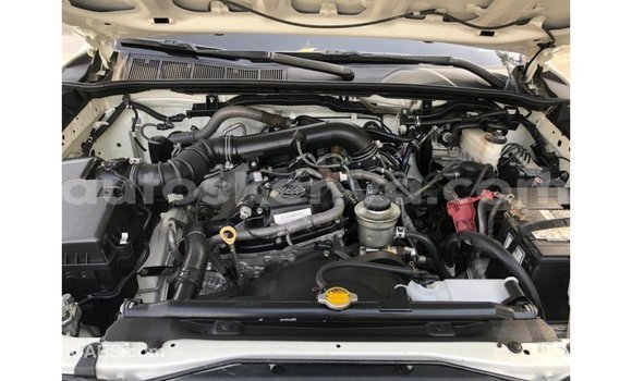 Imported Toyota Fortuner White Makiinaa iti Import - Dubai keessatti Central Kenya keessatti Imported Toyota Fortuner White Makiinaa iti Import - Dubai keessatti Central Kenya keessatti