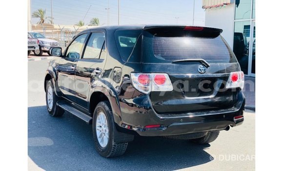 Imported Toyota Fortuner Black Makiinaa iti Import - Dubai keessatti Central Kenya keessatti Imported Toyota Fortuner Black Makiinaa iti Import - Dubai keessatti Central Kenya keessatti