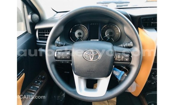 Buy Import Toyota Fortuner Black Car in Import - Dubai in Central Kenya Buy Import Toyota Fortuner Black Car in Import - Dubai in Central Kenya
