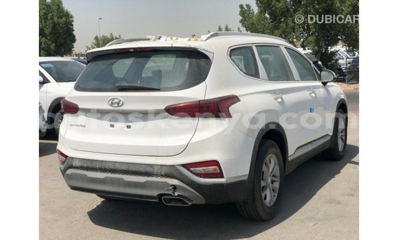 Imported Hyundai Santa Fe White Makiinaa iti Import - Dubai keessatti Central Kenya keessatti Imported Hyundai Santa Fe White Makiinaa iti Import - Dubai keessatti Central Kenya keessatti