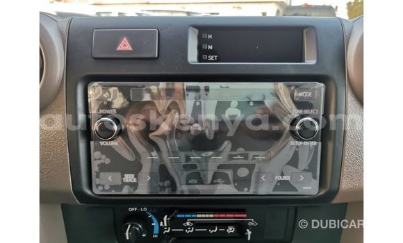 Buy Import Toyota Land Cruiser White Car in Import - Dubai in Central Kenya Buy Import Toyota Land Cruiser White Car in Import - Dubai in Central Kenya