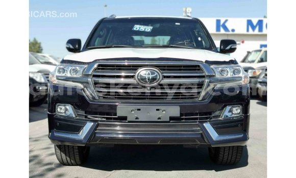 Imported Toyota Land Cruiser Black Makiinaa iti Import - Dubai keessatti Central Kenya keessatti Imported Toyota Land Cruiser Black Makiinaa iti Import - Dubai keessatti Central Kenya keessatti