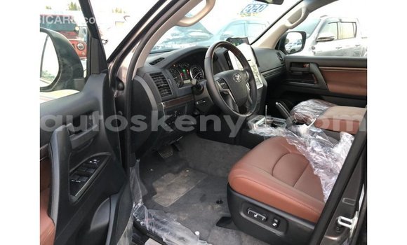 Nunua Imported Toyota Land Cruiser Nyingine Gari ndani ya Import - Dubai nchini Kati Kenya Nunua Imported Toyota Land Cruiser Nyingine Gari ndani ya Import - Dubai nchini Kati Kenya