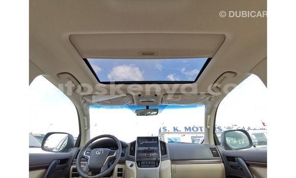 Imported Toyota Land Cruiser Other Makiinaa iti Import - Dubai keessatti Central Kenya keessatti Imported Toyota Land Cruiser Other Makiinaa iti Import - Dubai keessatti Central Kenya keessatti